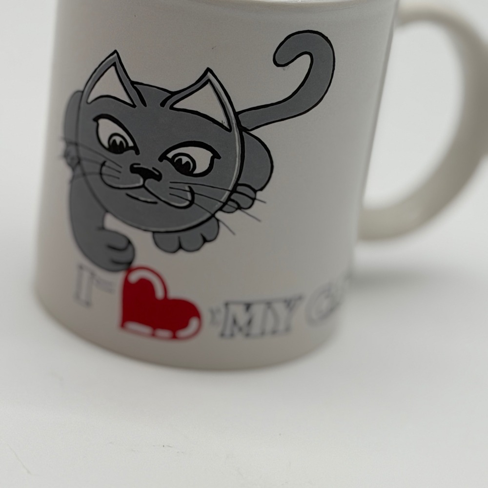 Mr Mugs Vintage I Love‎ My Cat Ceramic Coffee Mug White Grey Red Heart USA Made